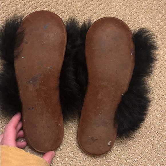 OZMA Women's Black Baby Alpaca Furry Slippers Small - Picture 3 of 6